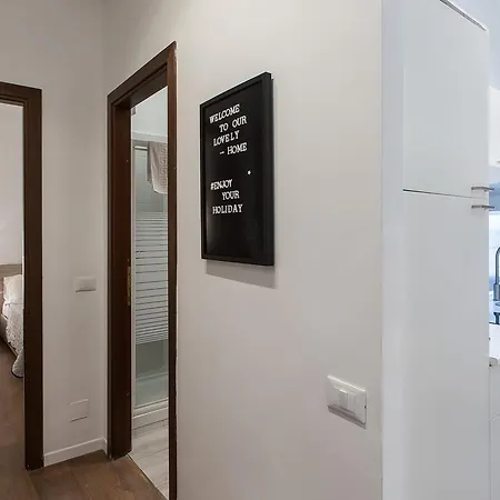 Apartment In Pelliccia