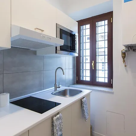 Apartment In Pelliccia